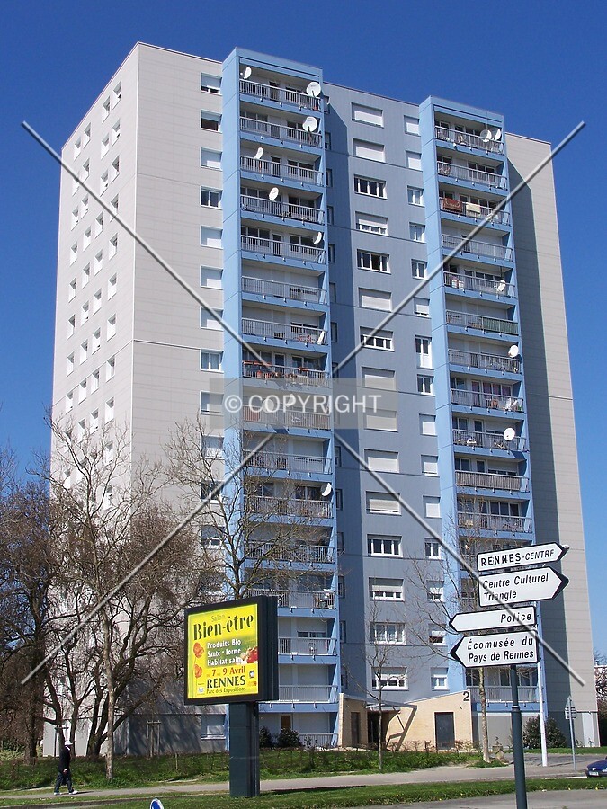 Face Est vue depuis l'Avenue des Pays-Bas