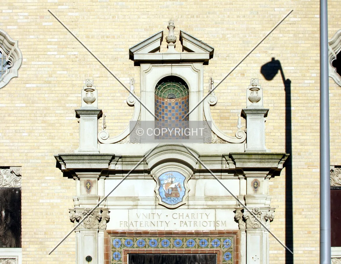 Details above the St. James Place entrance