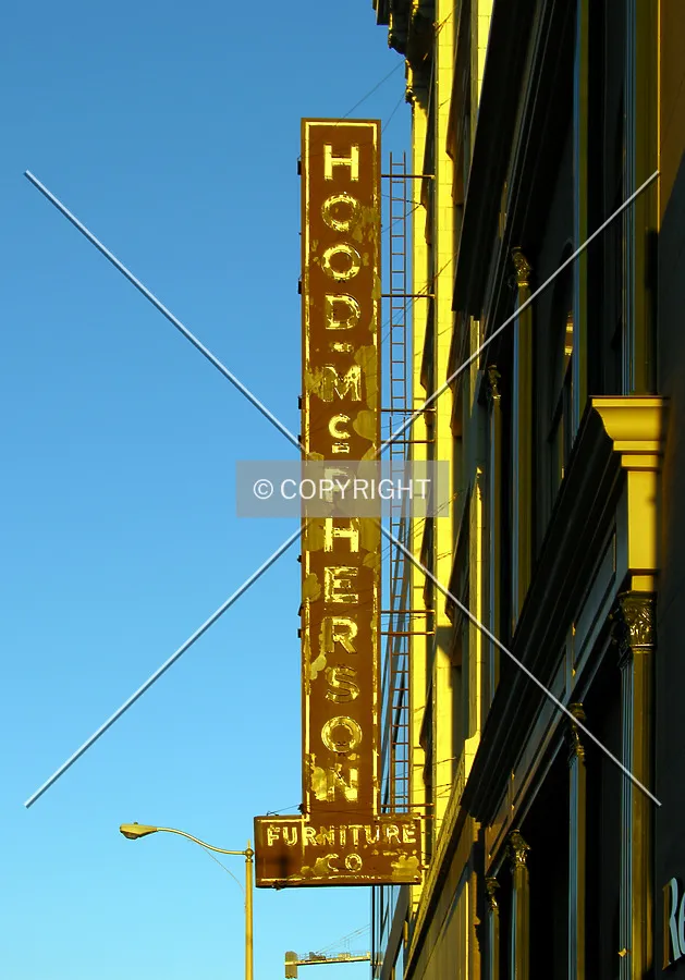 Signage from the west along 4th Avenue North