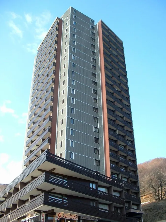 South corner view.