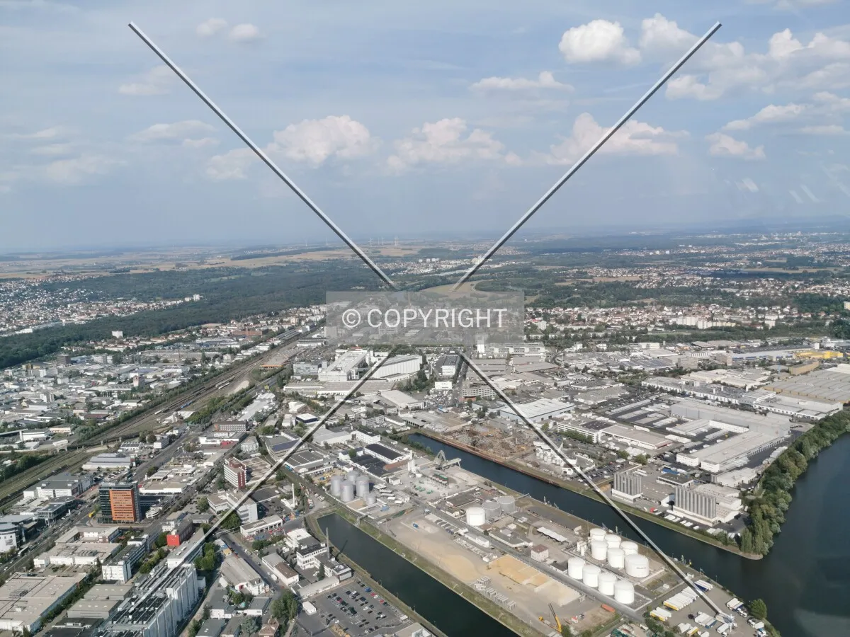 Flight with a helicopter over Frankfurt