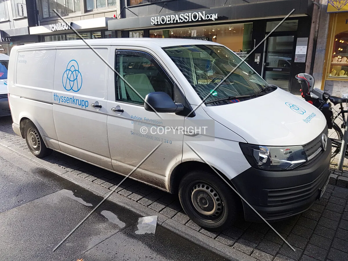 ThyssenKrupp Aufzüge service vehicle