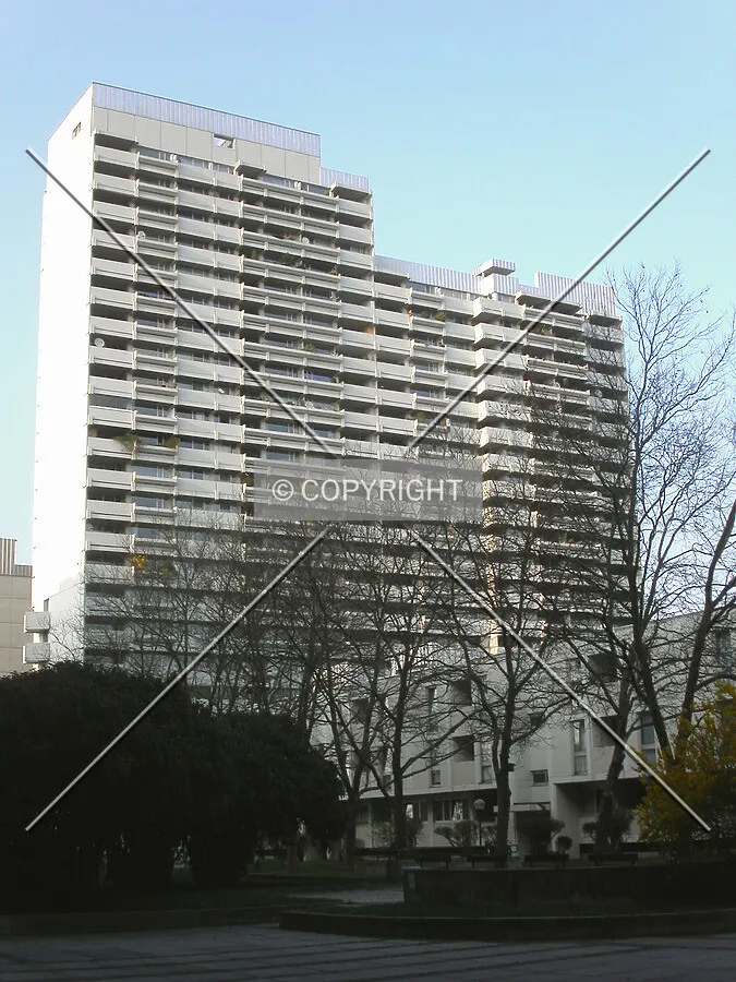 The building as seen from the eastern side