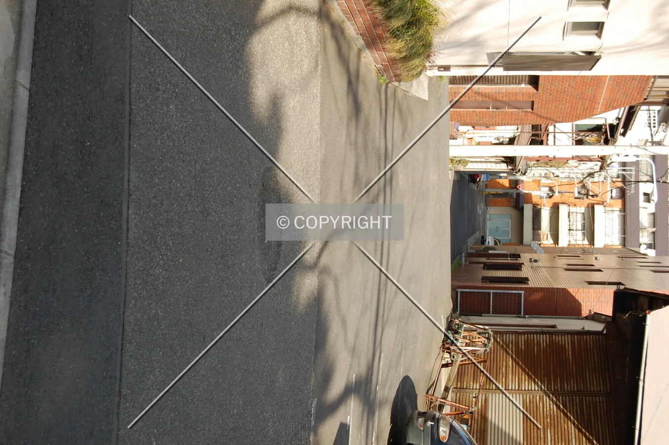 Photo 869-698-388