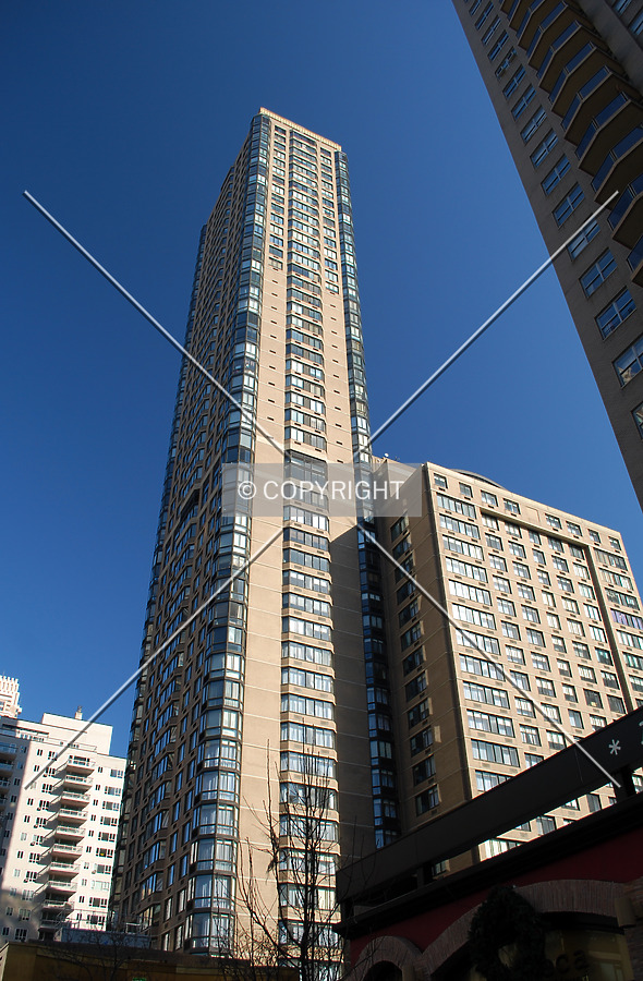 Looking up from 3rd Avenue