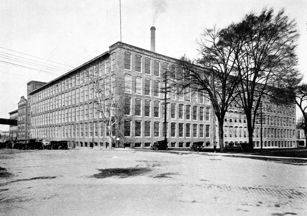 Mills No. 5 (1916) and 6 (1926) from the southeast