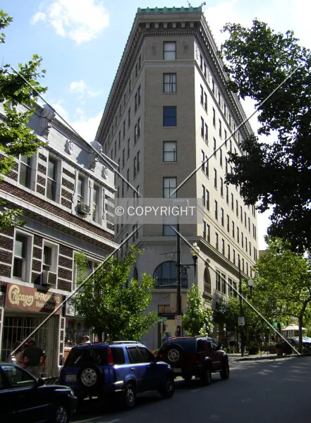Photo 873-153-077