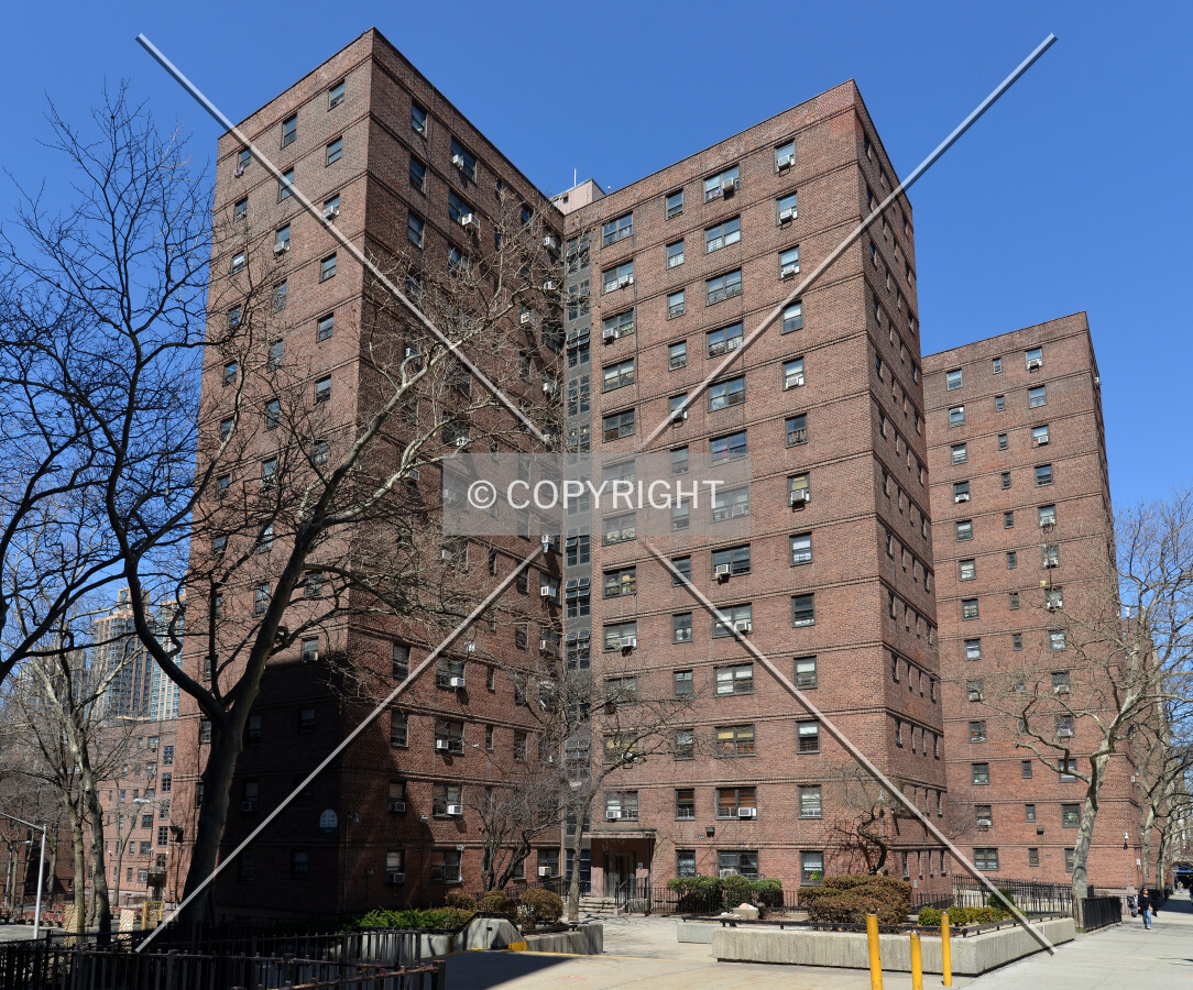 View from the south on Amsterdam Avenue