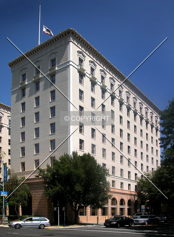 Southeast corner, east wing