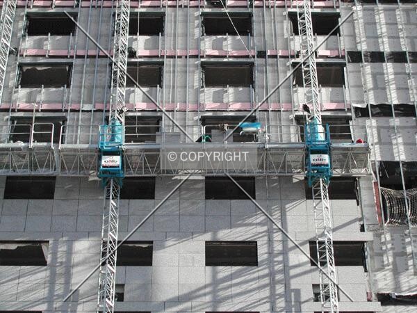 Scaffold for placing facade panels