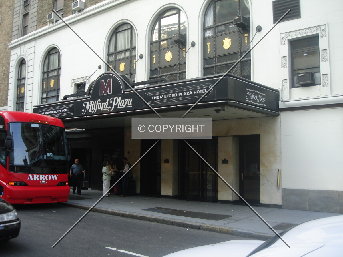 Entrance at West 45th Street