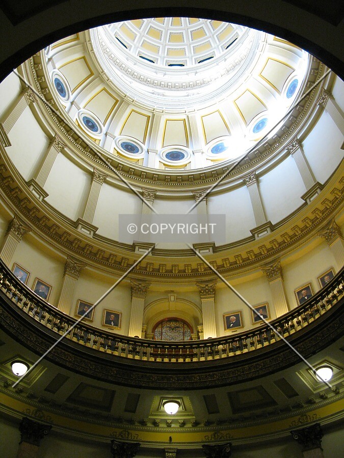 Looking up the rotunda