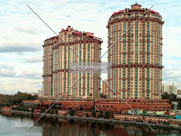 Looking north from Stroginsky Bridge