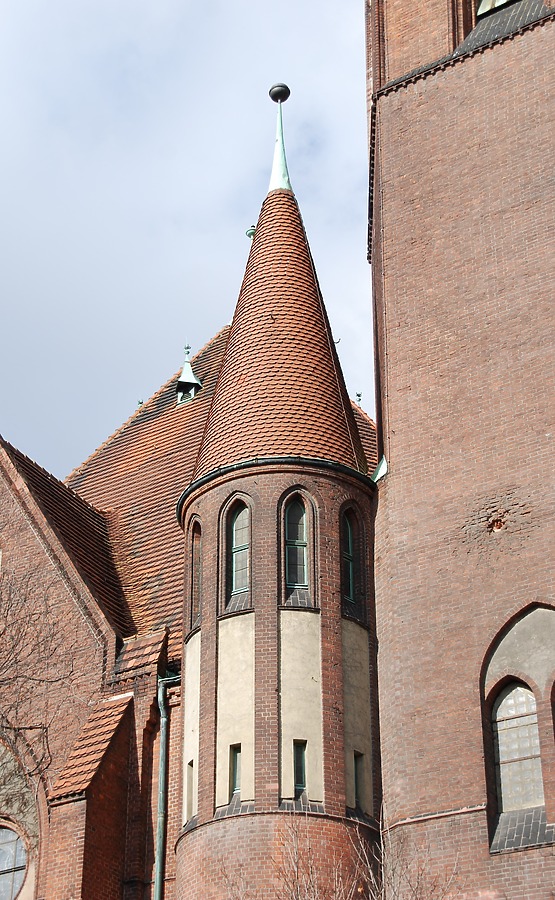Minor spire facing east