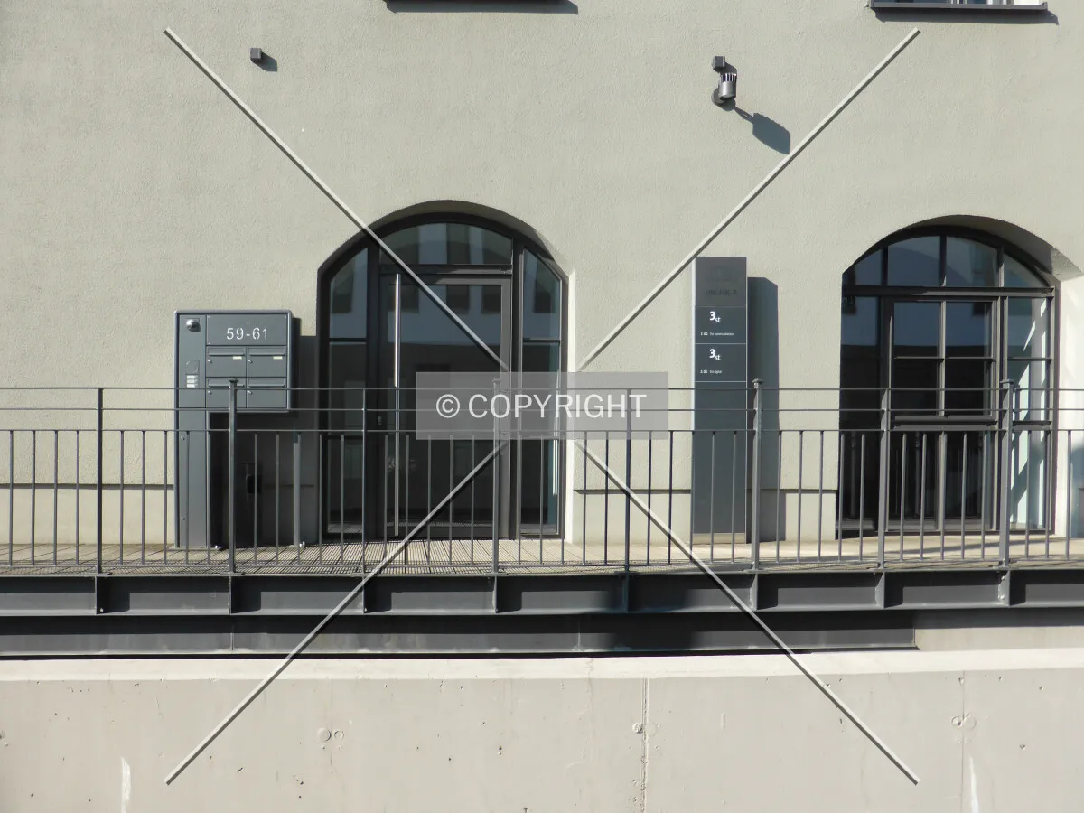 Photo 088-476-984