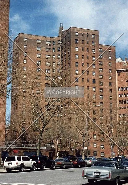 Photo 884-789-687
