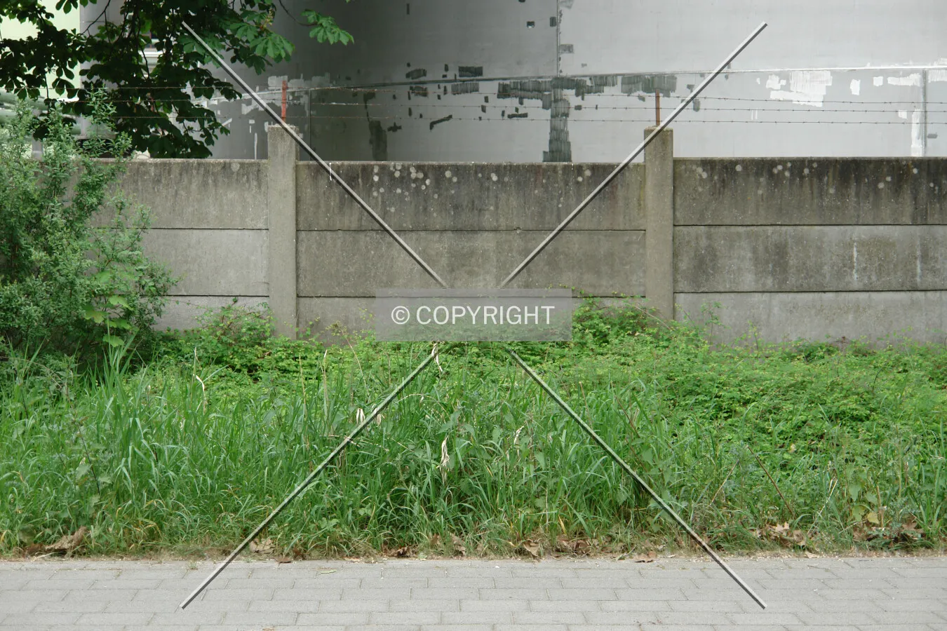 A concrete wall