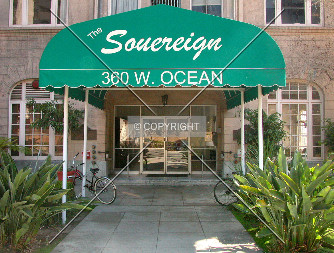 Entrance and awning on Ocean Boulevard