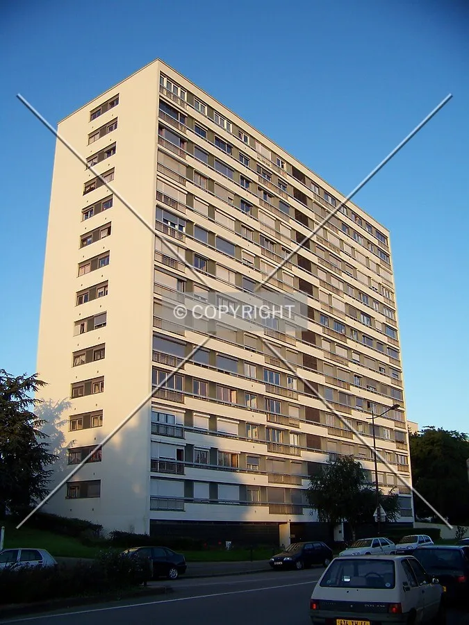 Angle nord-ouest vu depuis le Boulevard Gaston Doumergue