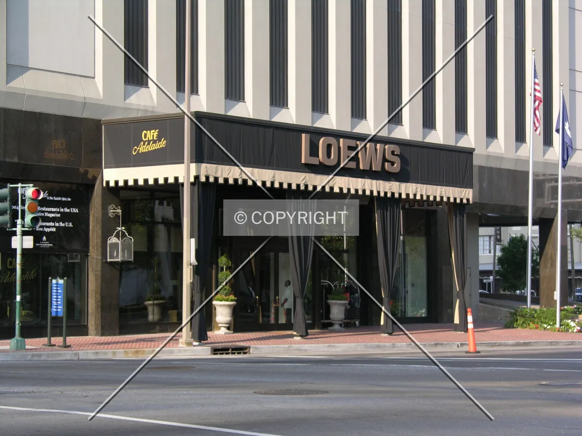 Poydras Street entrance