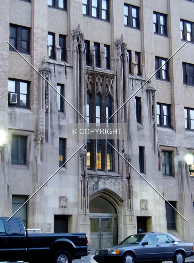 Broad Street entrance on the west side