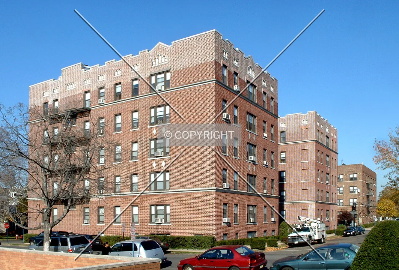View from the southwest along Pangborn Place