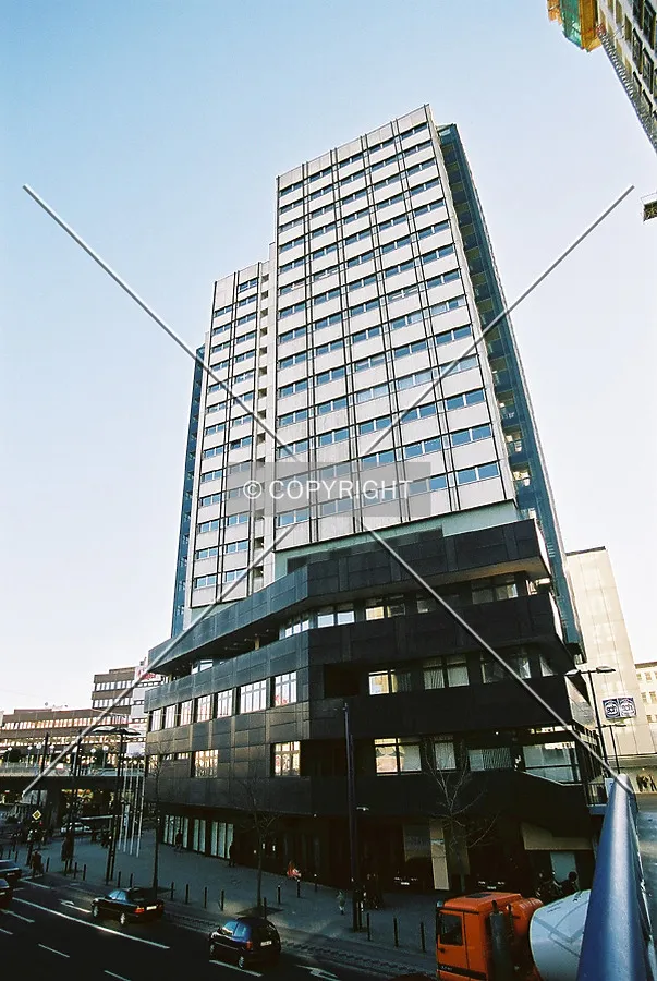 Front view; as seen from passenger gateway at Berliner Straße