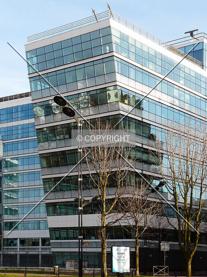 West wing as seen from across Quai Michelet