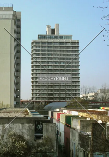 Photo 892-097-841