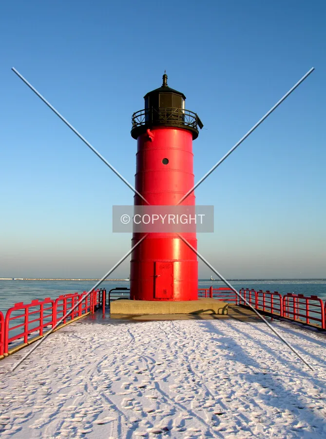 Milwaukee Pierhead Light from the west