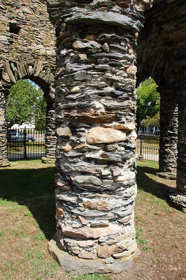 Column from the west