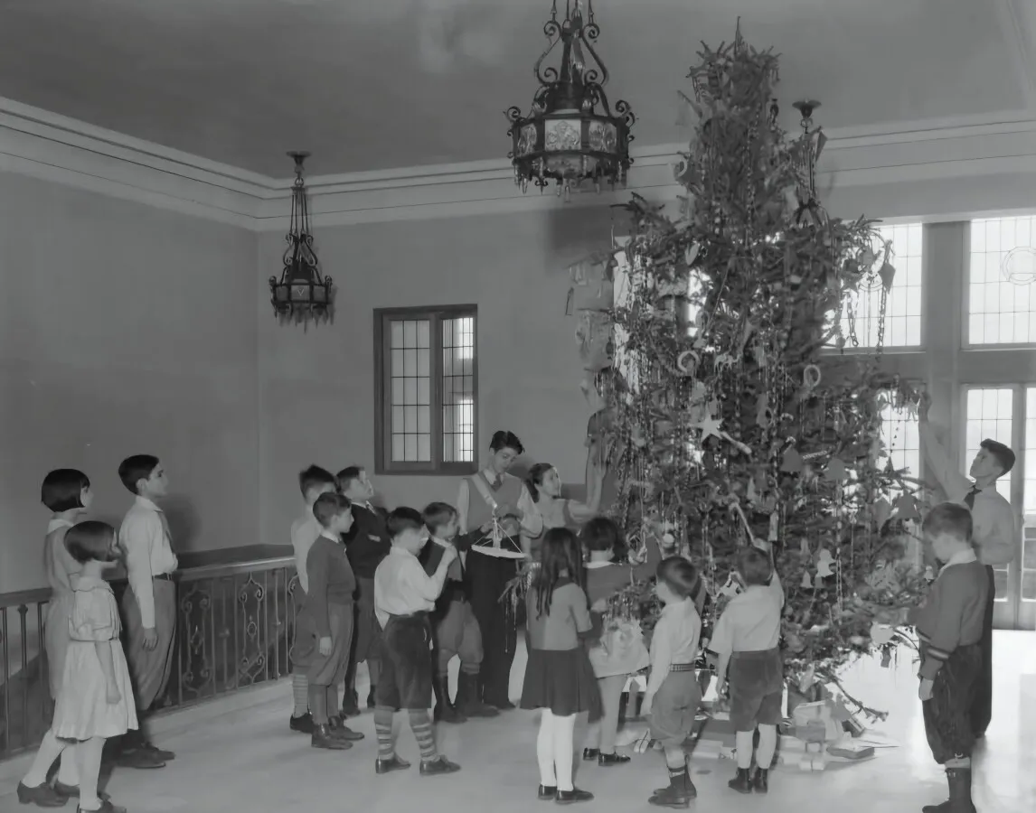 Christmas in December 1932