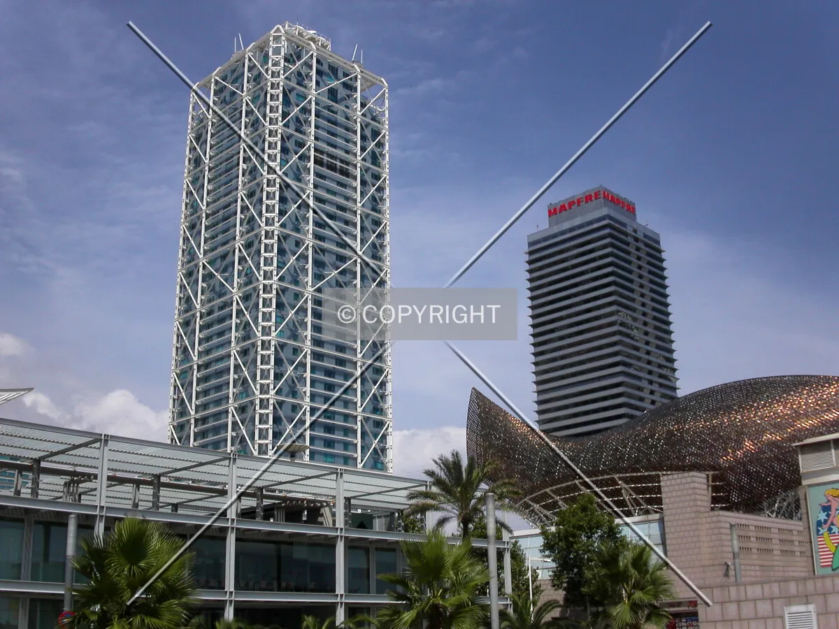 The two towers seen from the promenade