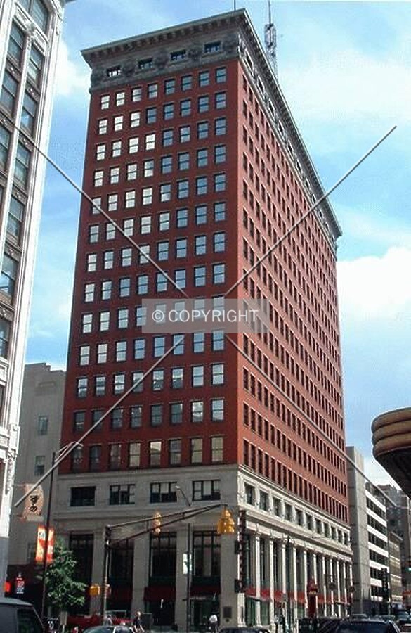 Northwest corner from Meridian Street, with King Cole Building in foreground