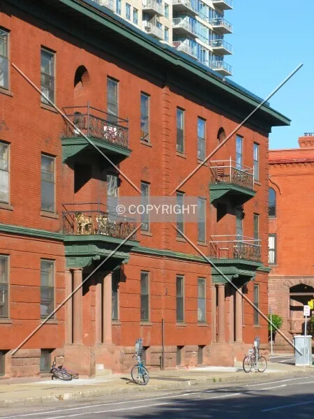 Photo 896-795-863
