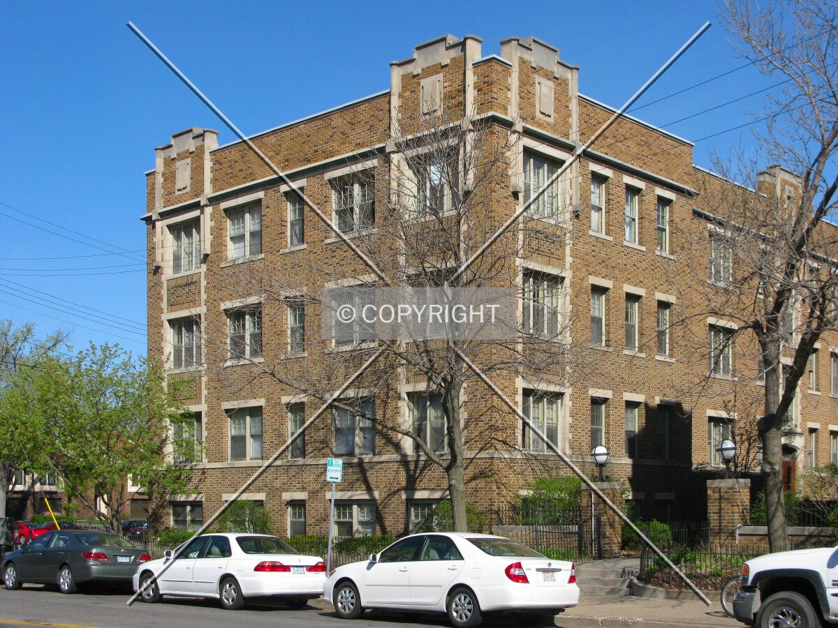 West wing from across West Franklin Avenue