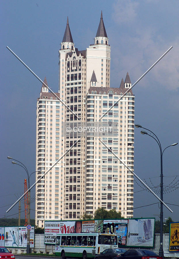 The western view from across Kutuzovsky Prospekt