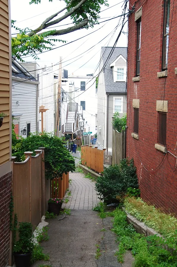 Alley scene in Charlestown