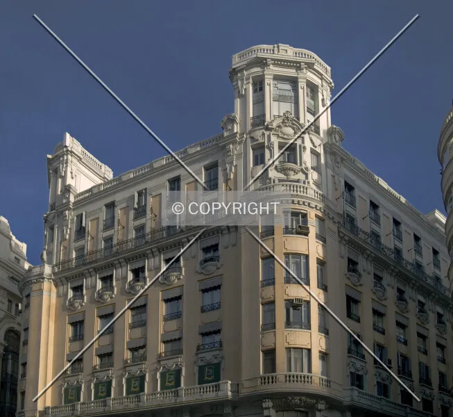 Photo 090-216-005
