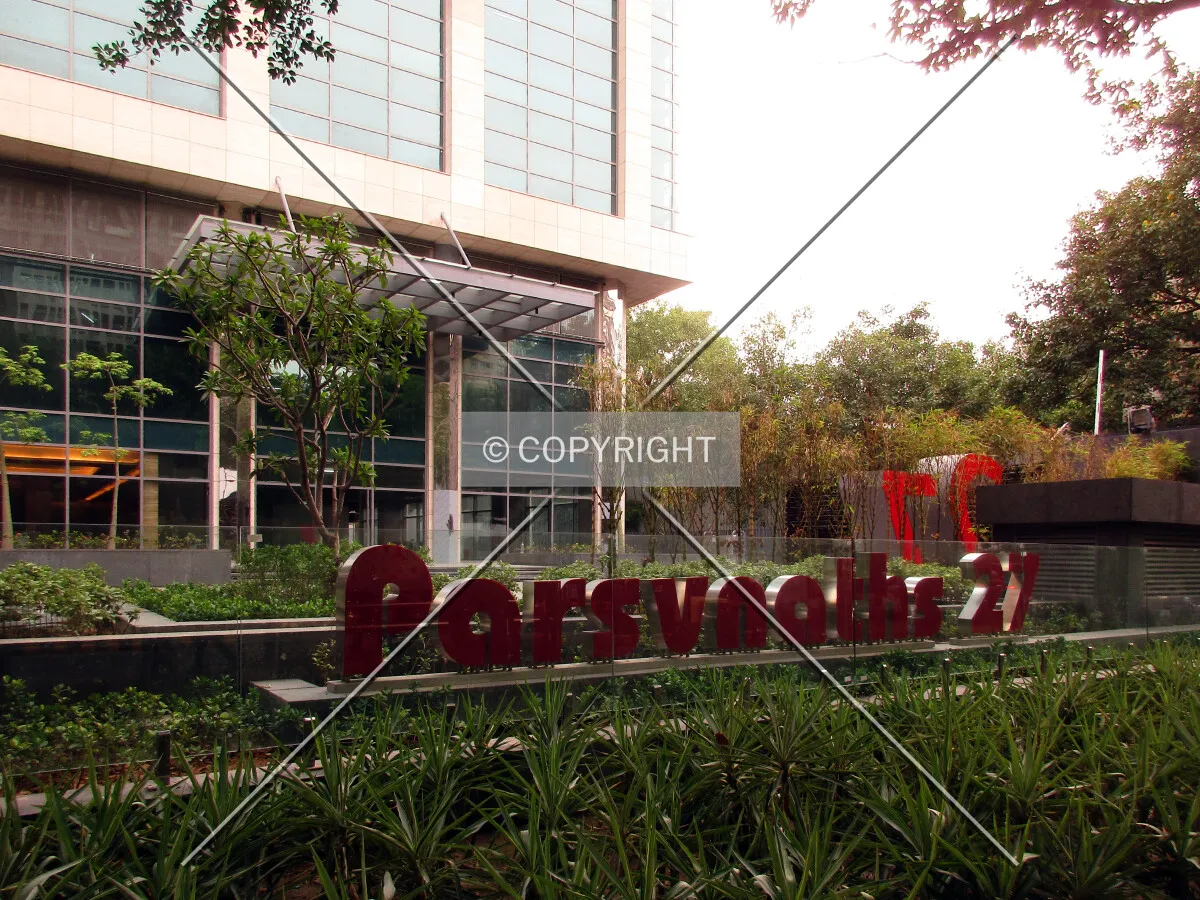 Logo in front