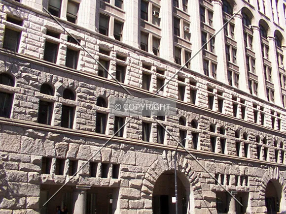 Lower façade on Congress Avenue