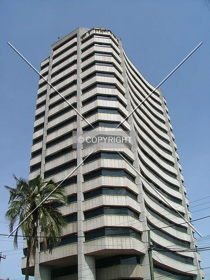 Viewed from southwest on La Niña Street
