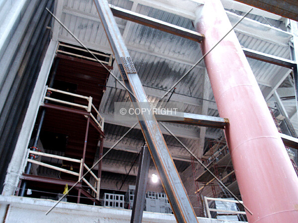 Detail of the second level at the northeast corner; 28 December 2003