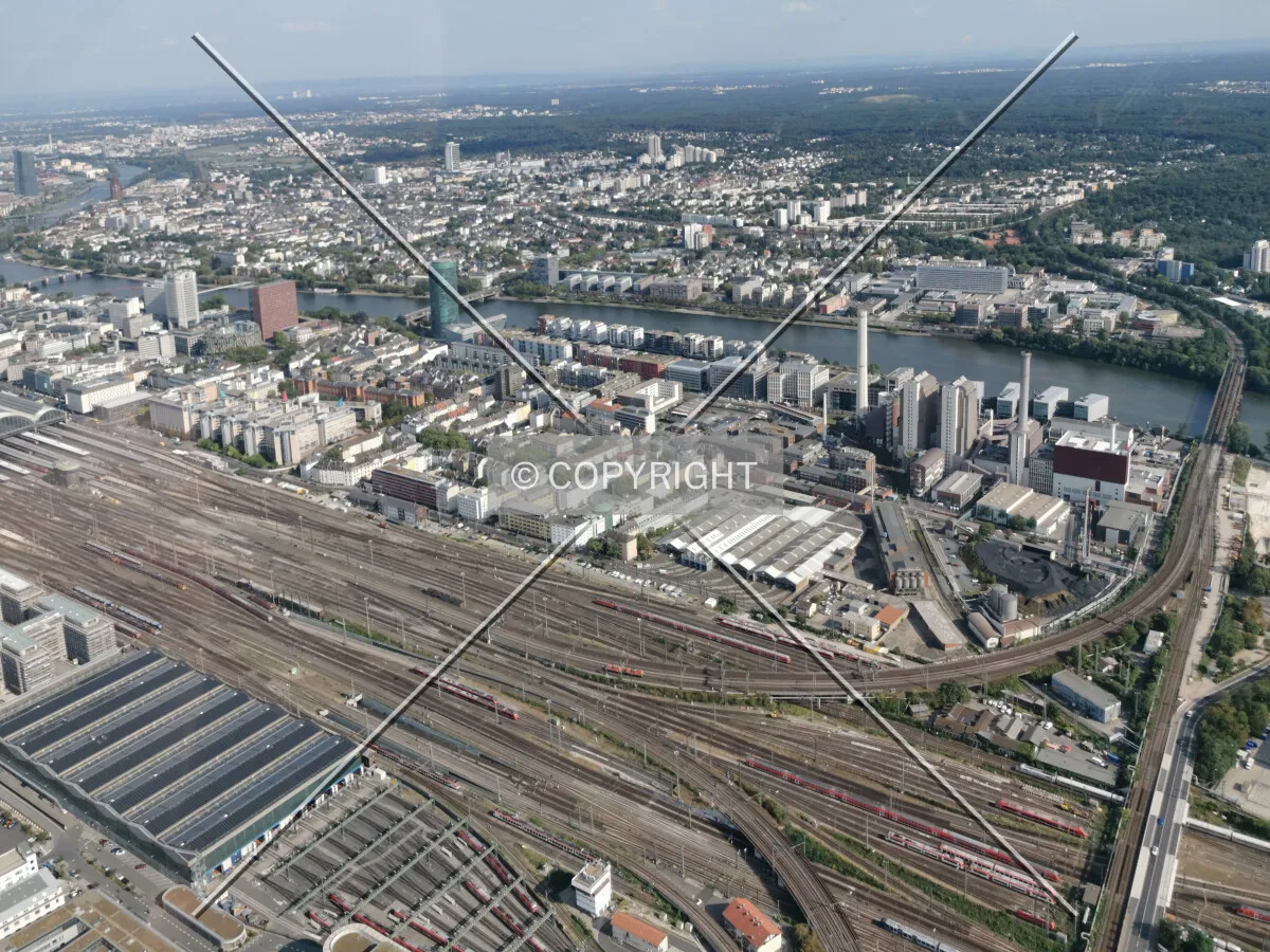 Flight with a helicopter over Frankfurt