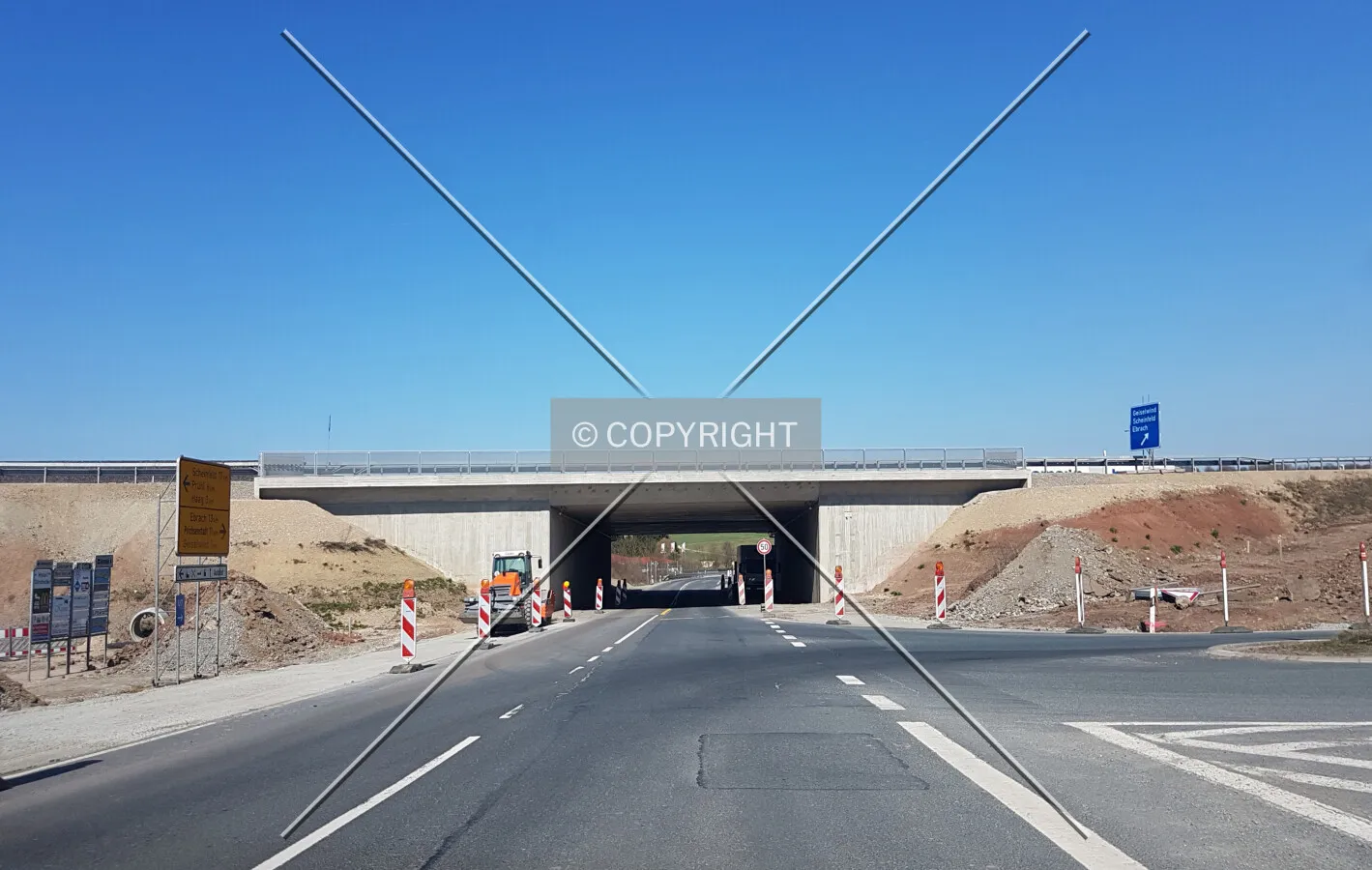 Photo 090-563-275