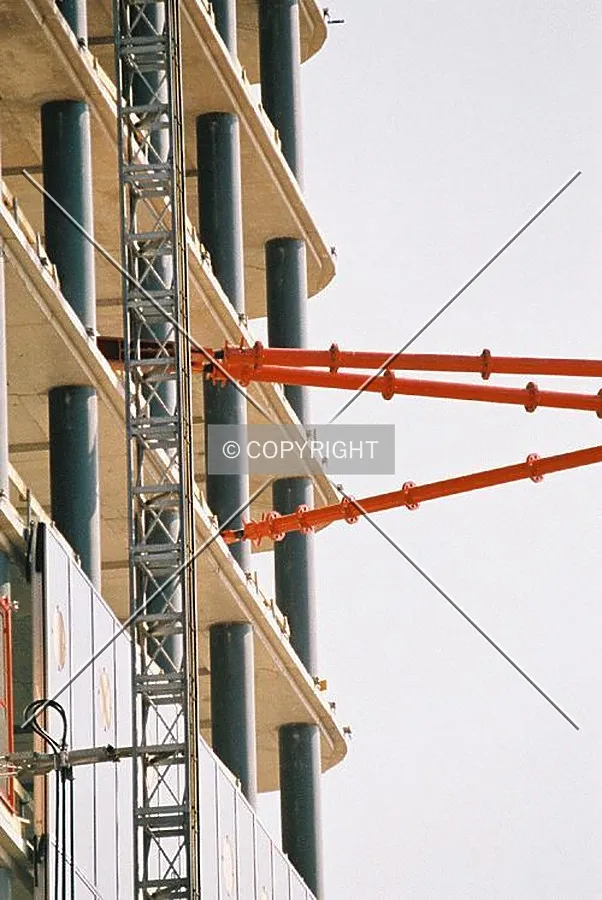 Crane mounting