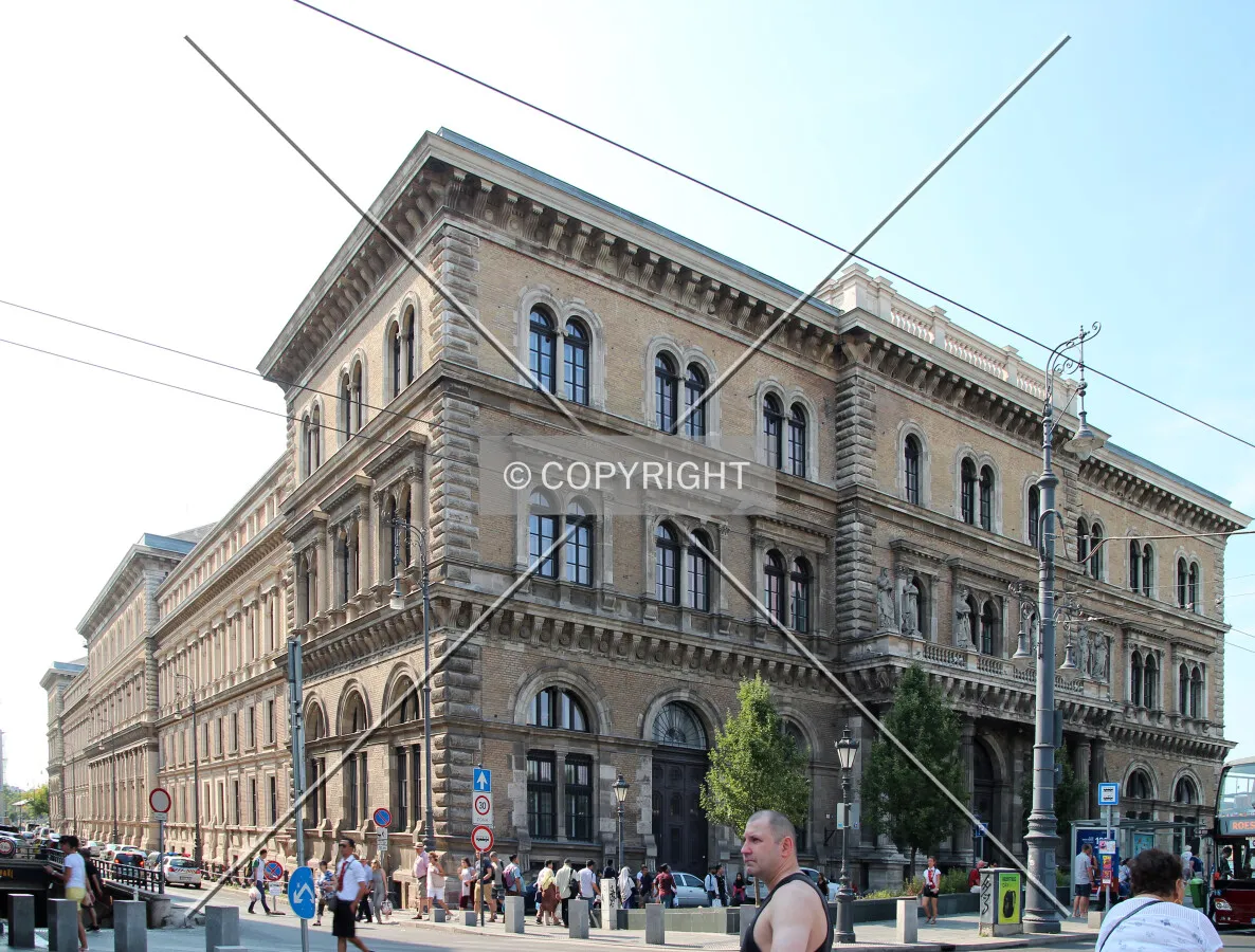 View from Fővám tér