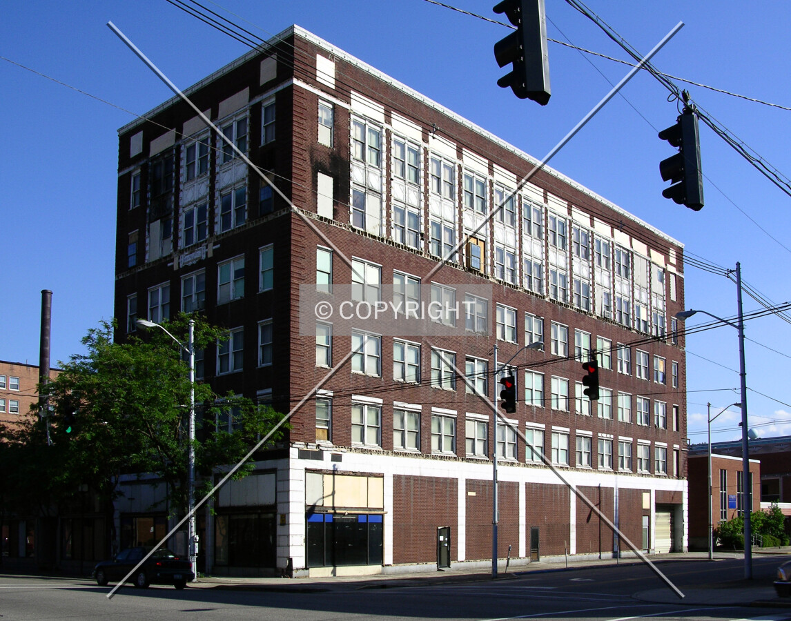 Looking southeast from Winchester Avenue