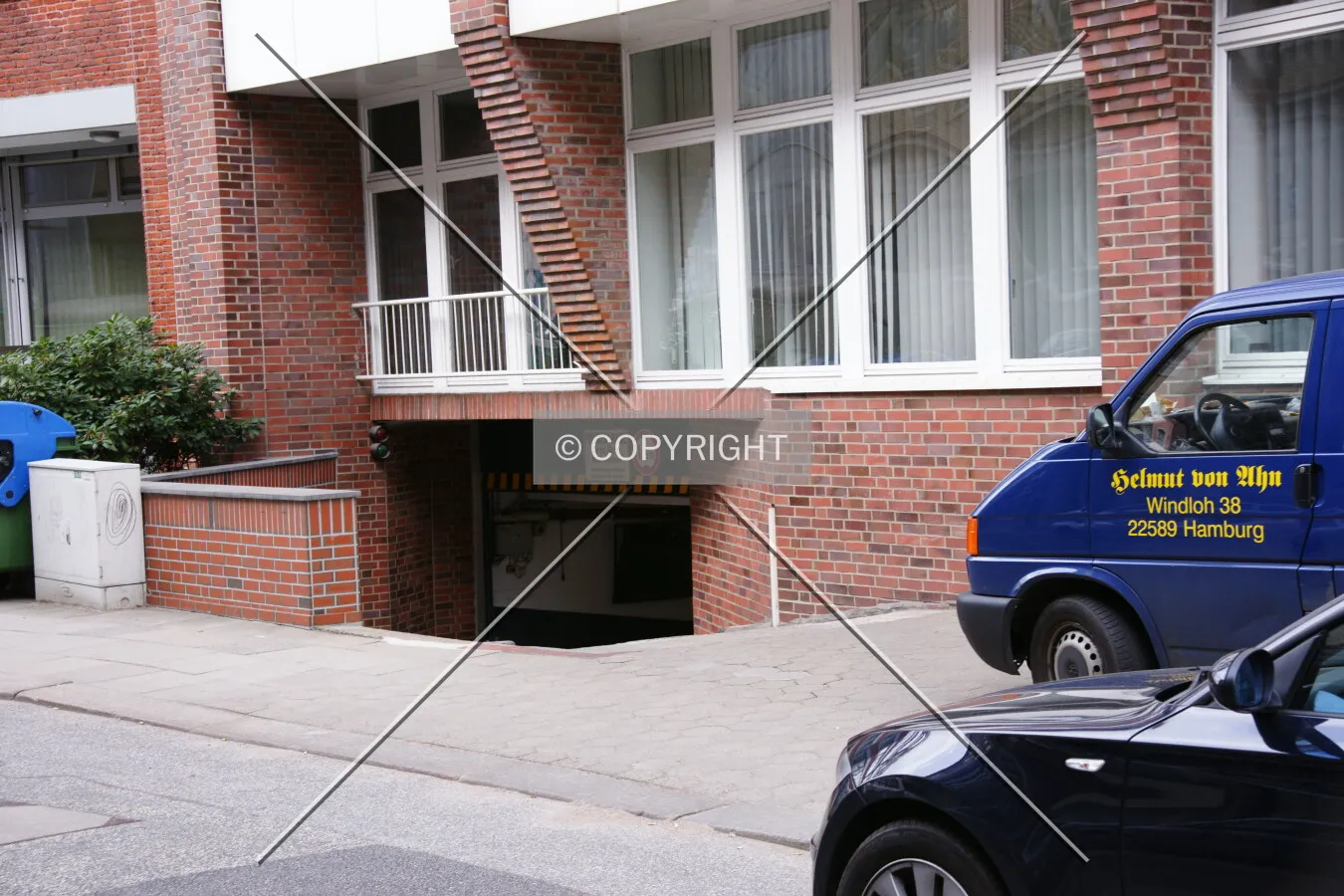 Photo 907-587-142