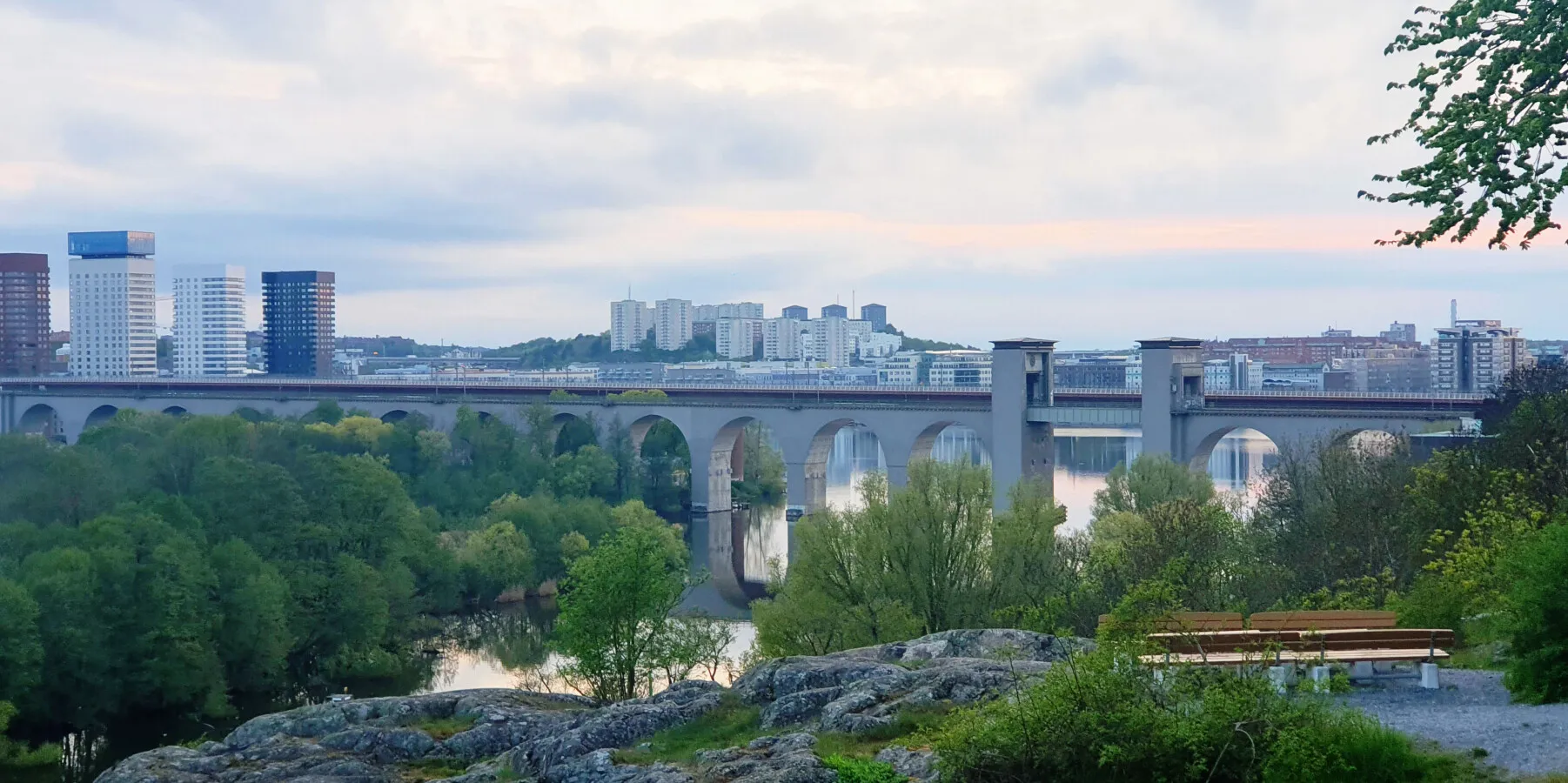 Eastern half of the bridge
